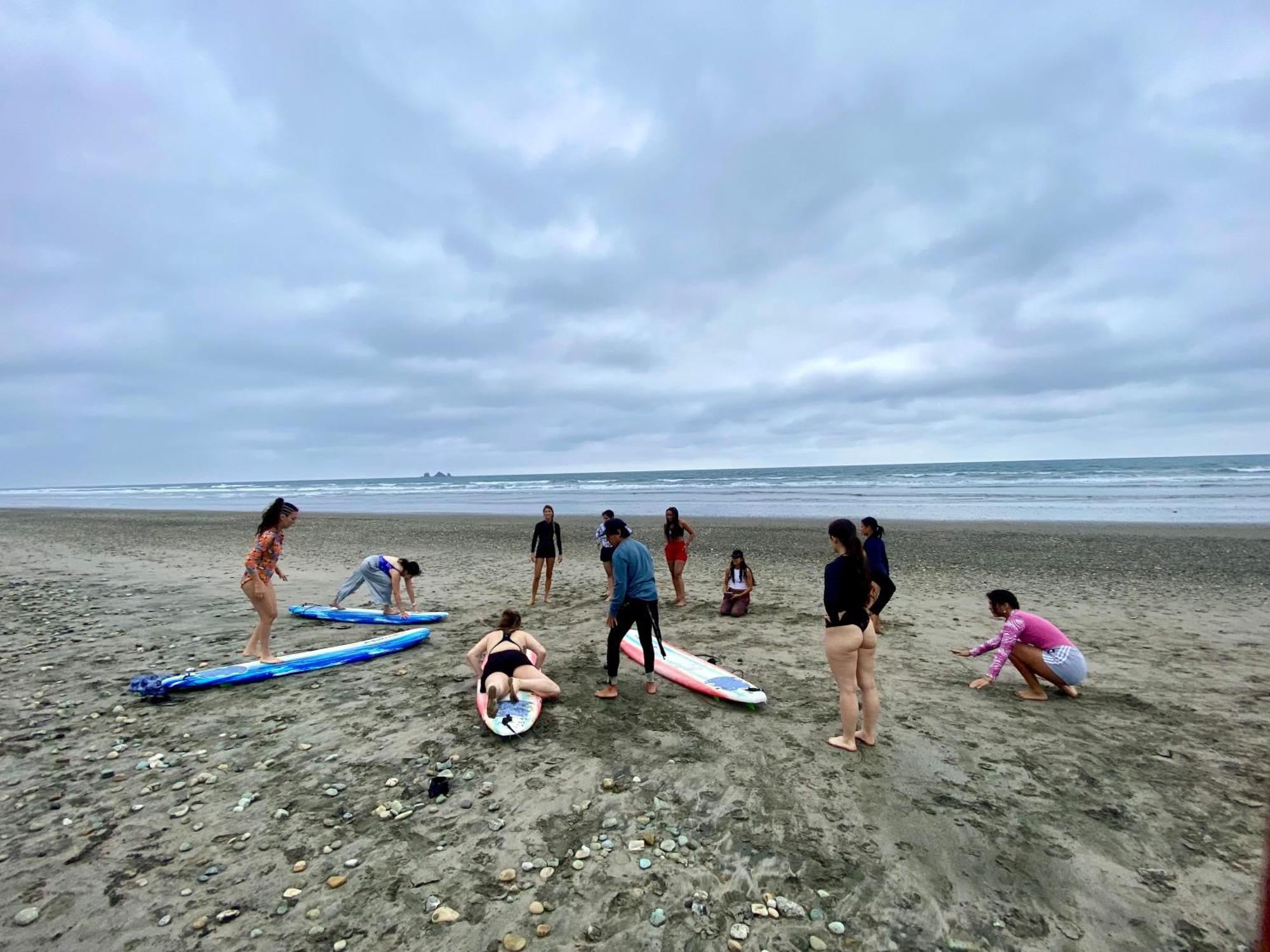 Hermanos Perdidos Surf Лас-Тунас Экстерьер фото